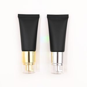 Factory Wholesale Cosmetics Liquid Foundation Custom Logo Luxury Mark Makeup Full Coverage For Dark Skin